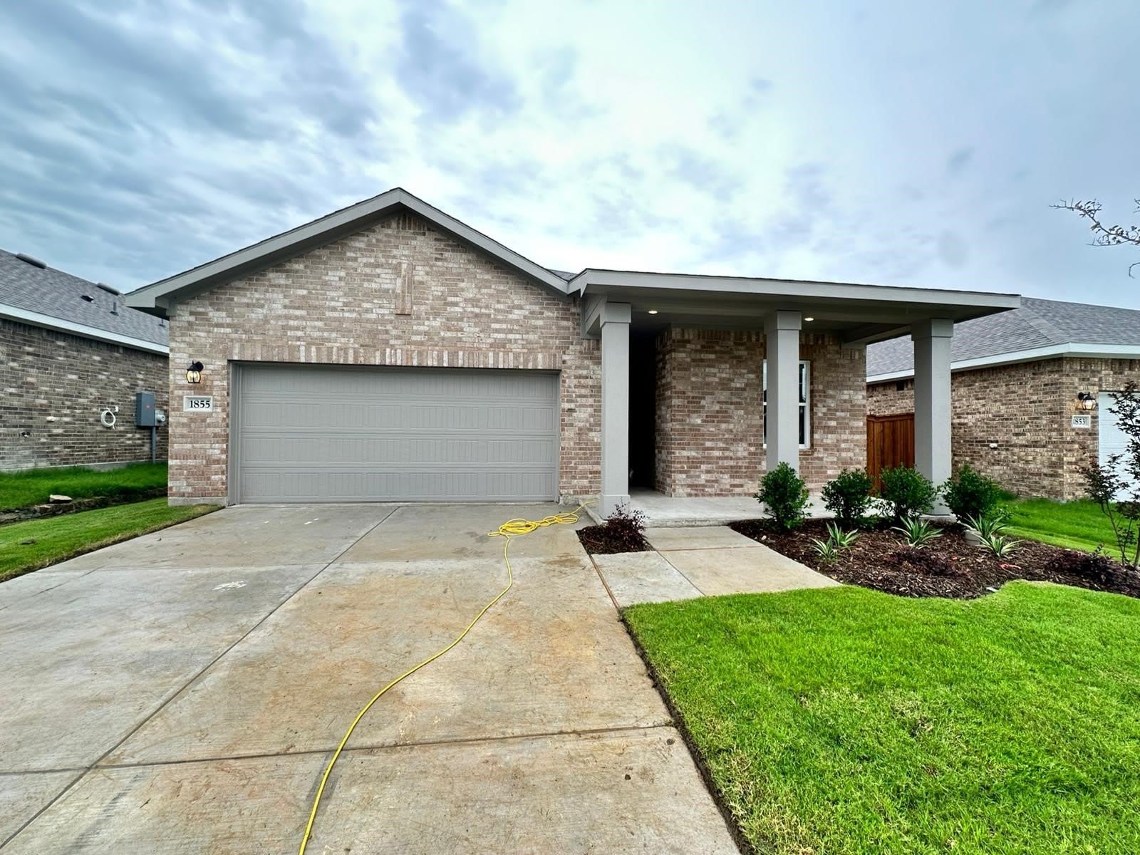1855 Lockhart Drive – photo 1