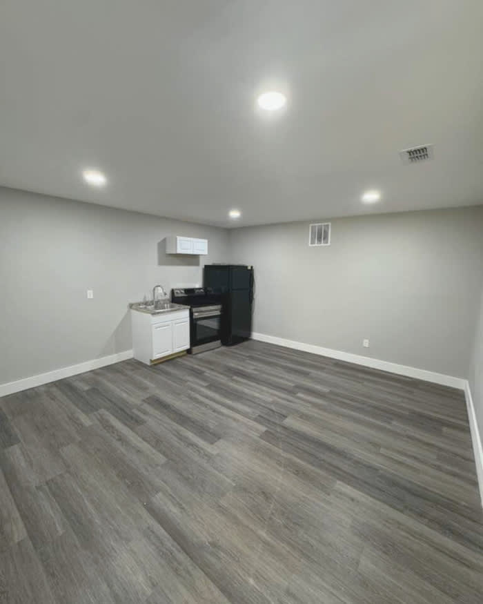 555 Paines Avenue Northwest – photo 2