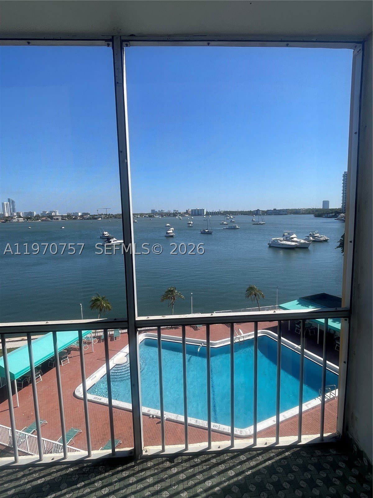 2910 Point East Dr – photo 3
