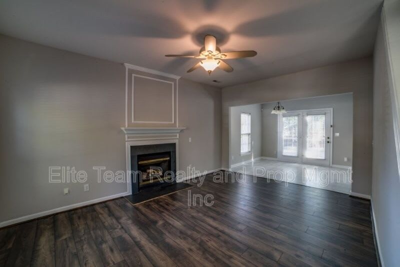 6434 Gatesville Ln – photo 2