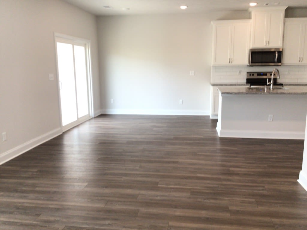 605 Hampton Drive – photo 3