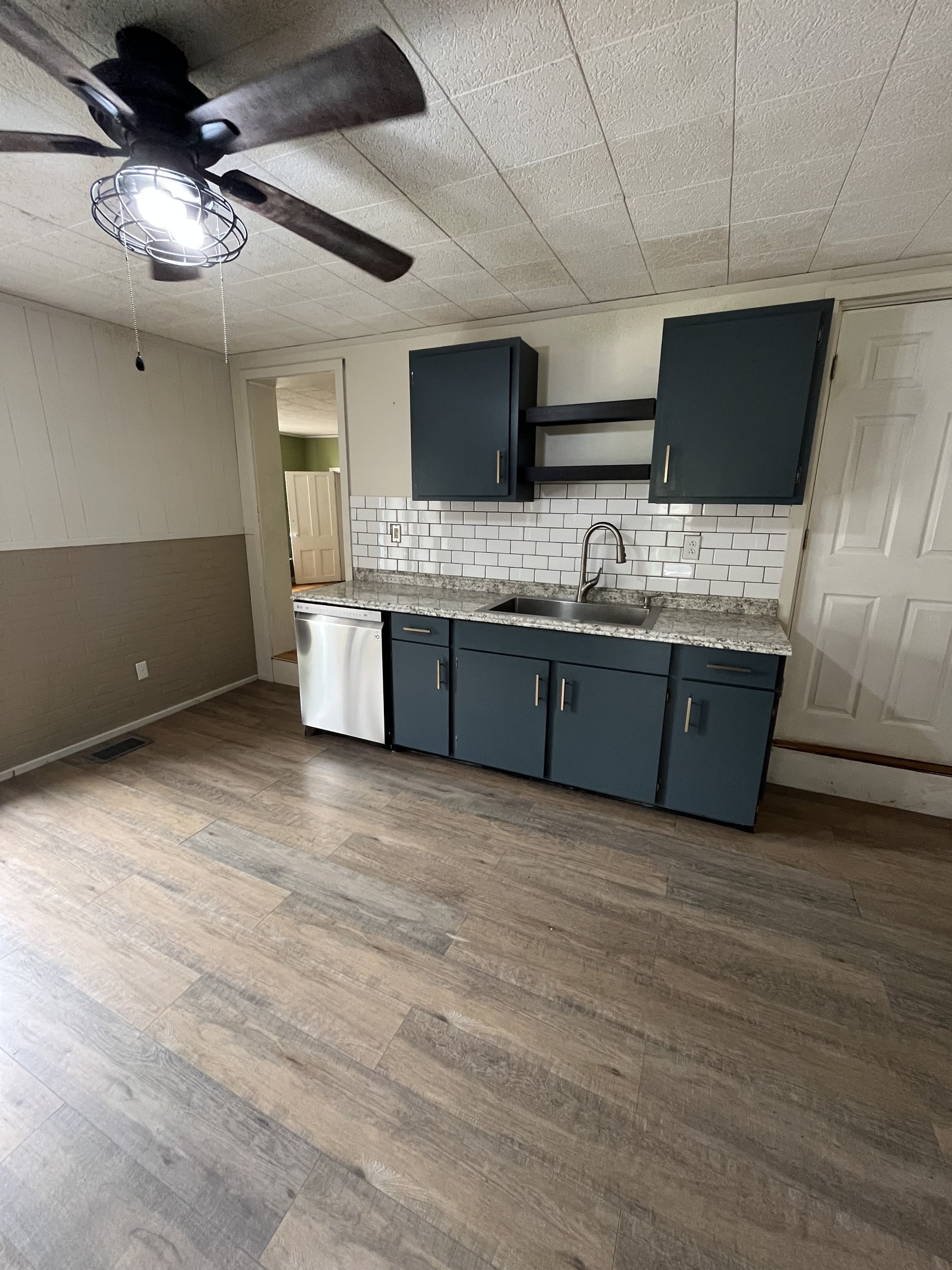 726 Sherman Street – photo 4