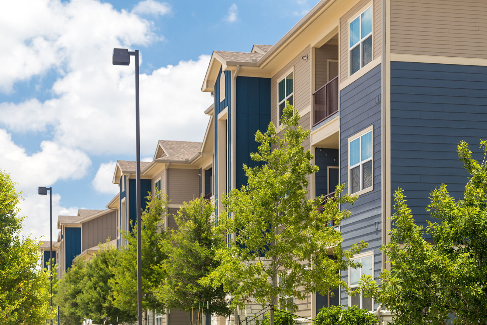 Stallion Pointe Apartments – photo 1