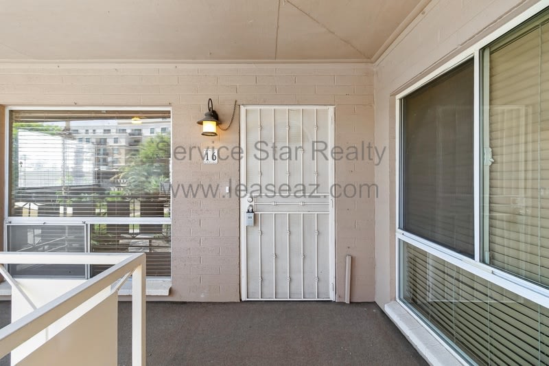 6804 E 2nd St – photo 3