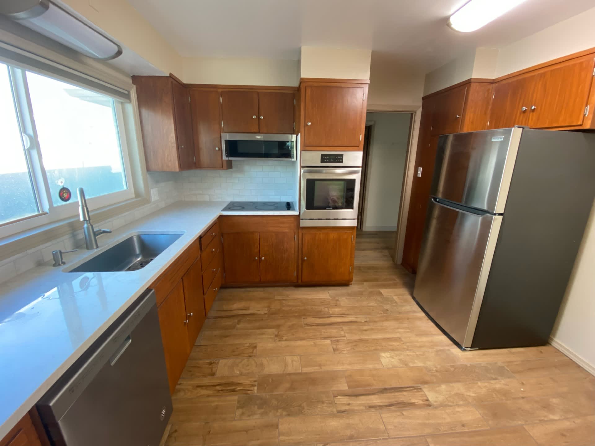 561 Miller Avenue – photo 5