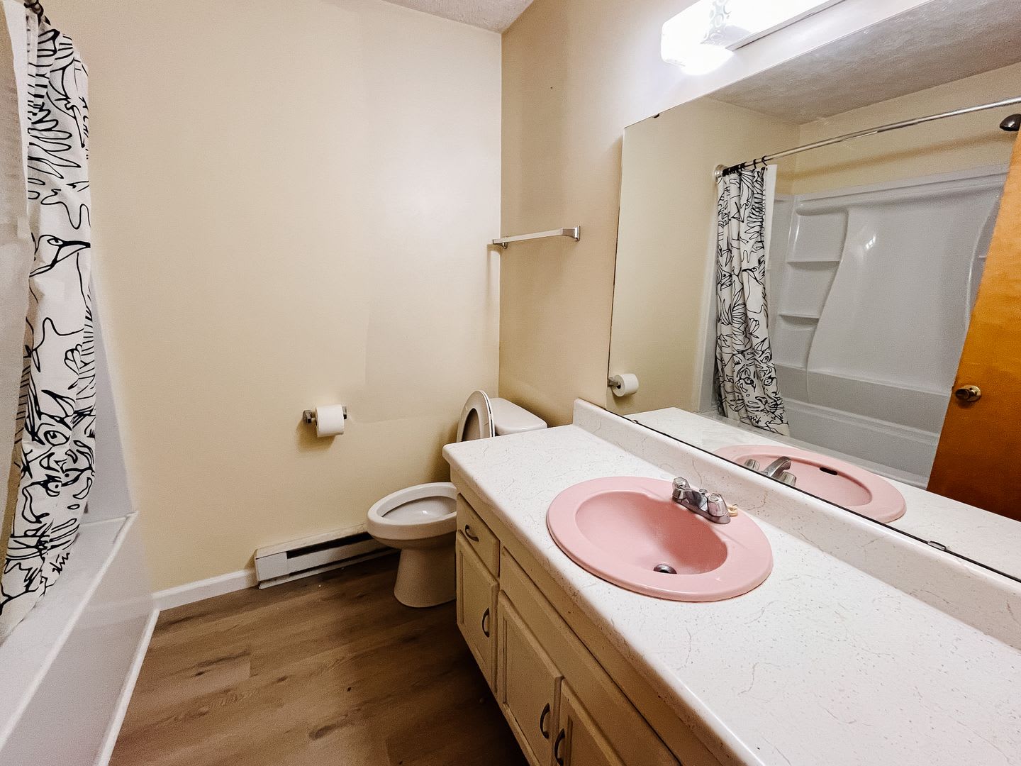 3 Bedroom, 2.5 Bath House in Hethwood w/ Pool access – photo 4