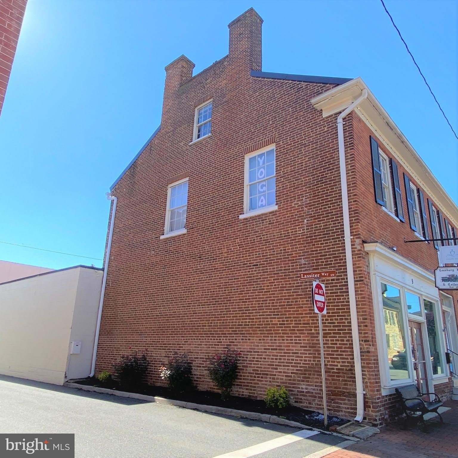 11 W MARKET Street – photo 3