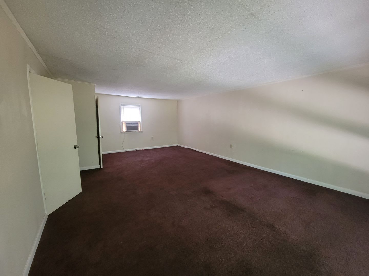 3 Bedroom 2 Bathroom House In North Huntsville – photo 4