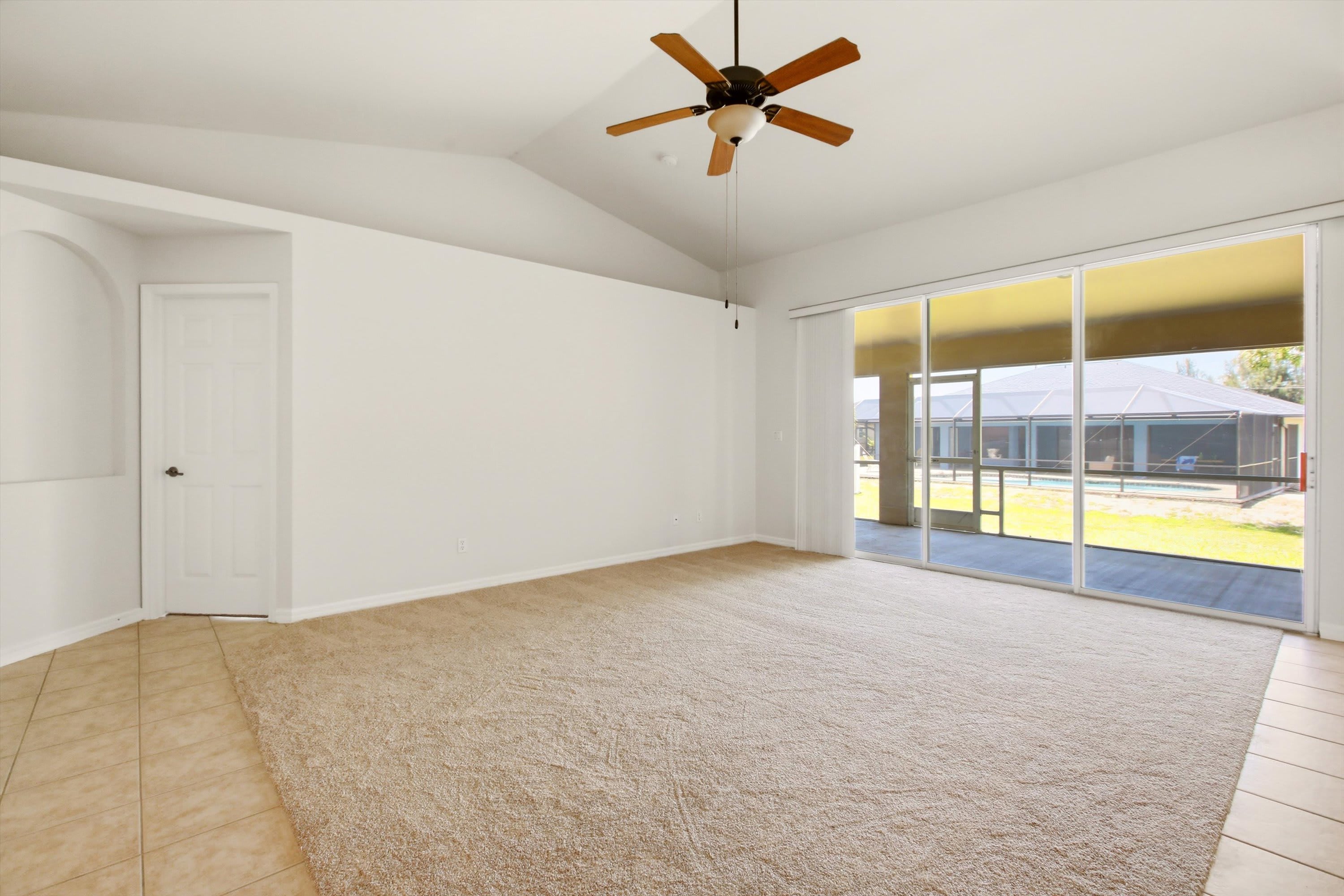 2600 SW 1st St – photo 2