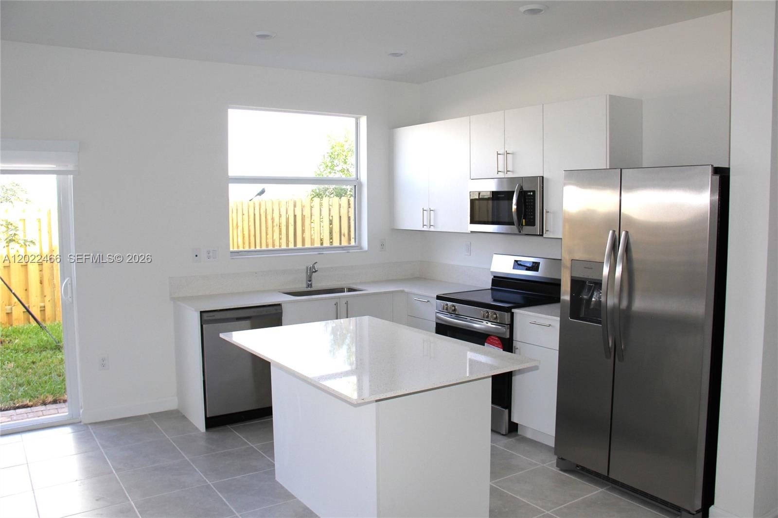 2617 Southeast 28Th Drive – photo 3