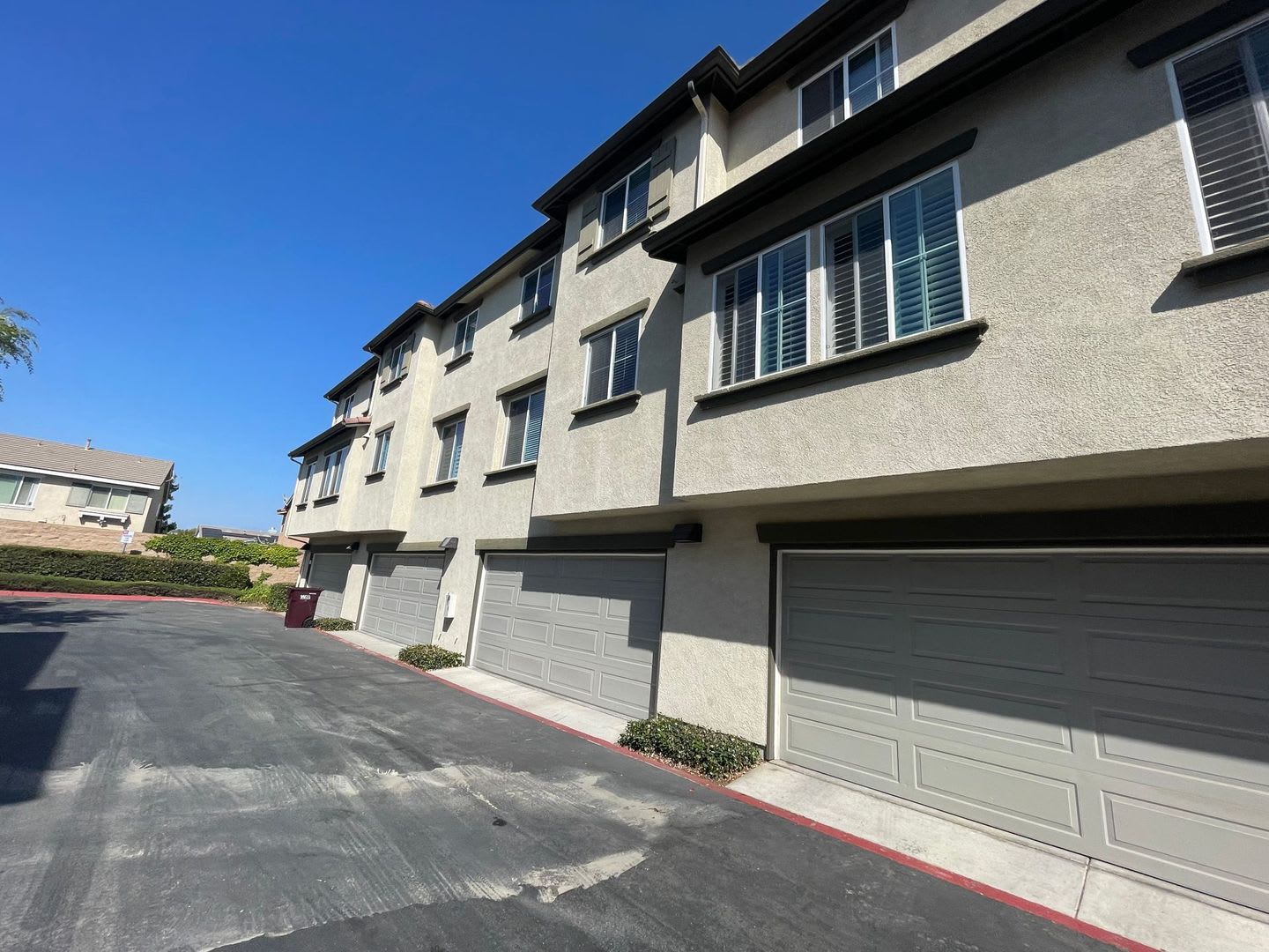 COZY 3 BED 3 BATH CONDO IN GATED COMMUNITY IN MURRIETA – photo 3