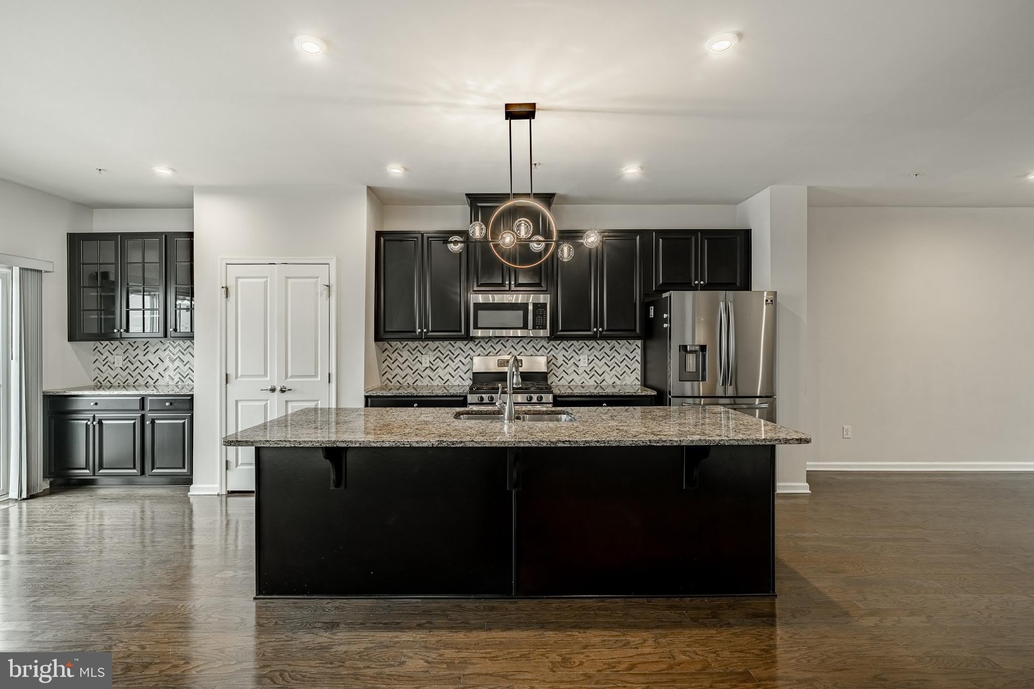 300 Blue Welsh Street – photo 4