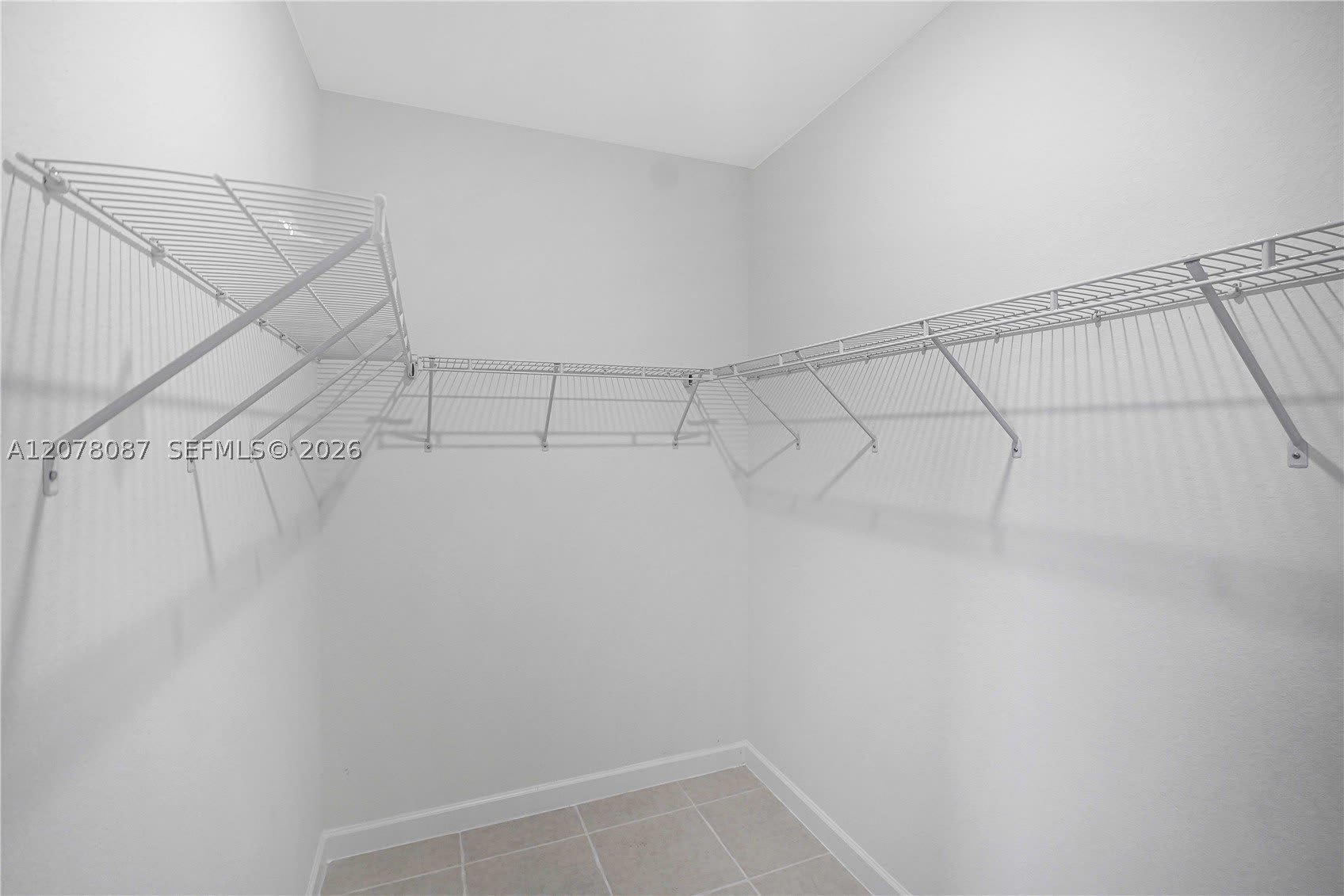 18672 SW 136TH CT – photo 4