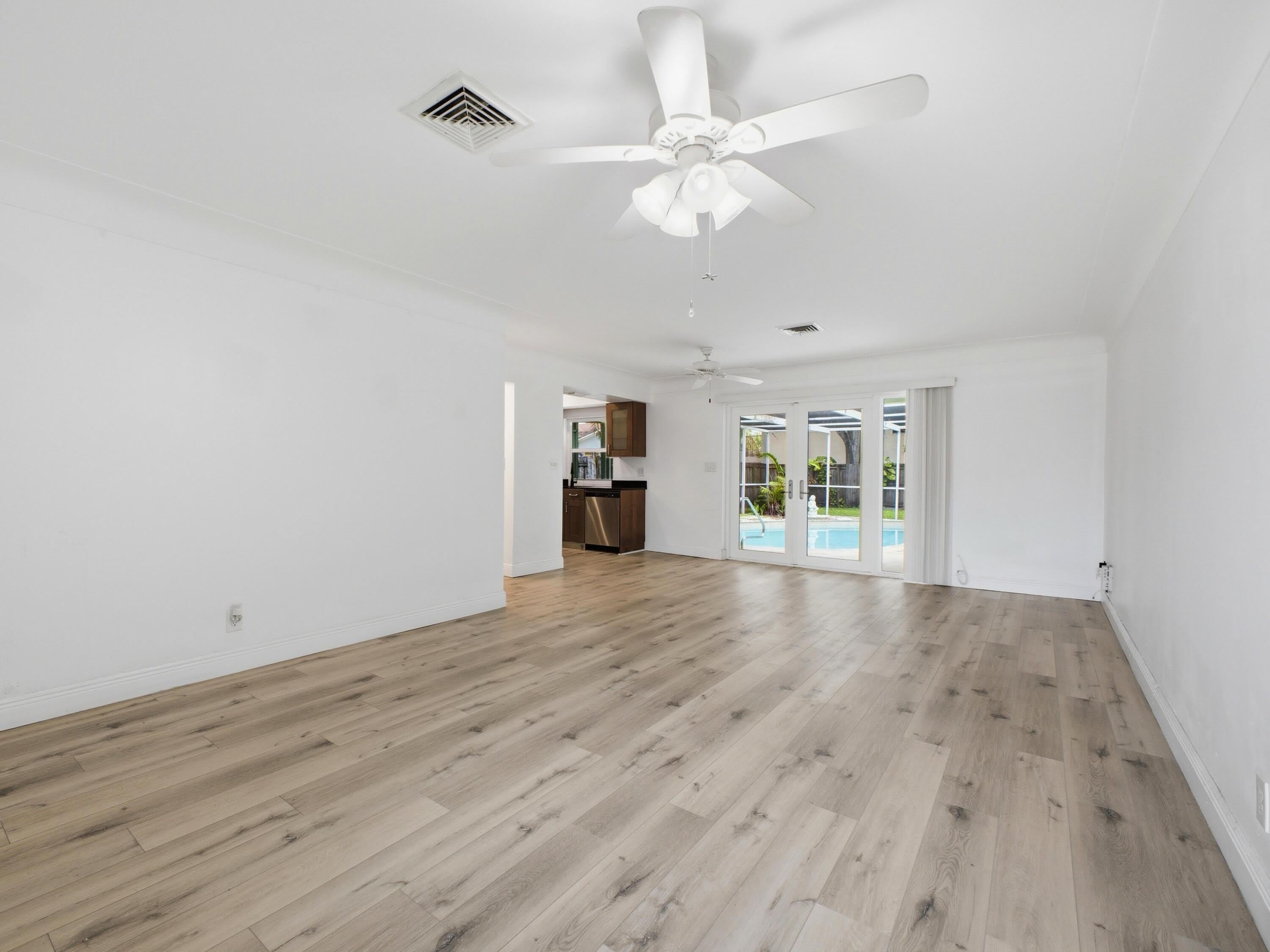 1680 NE 34th Lane – photo 5