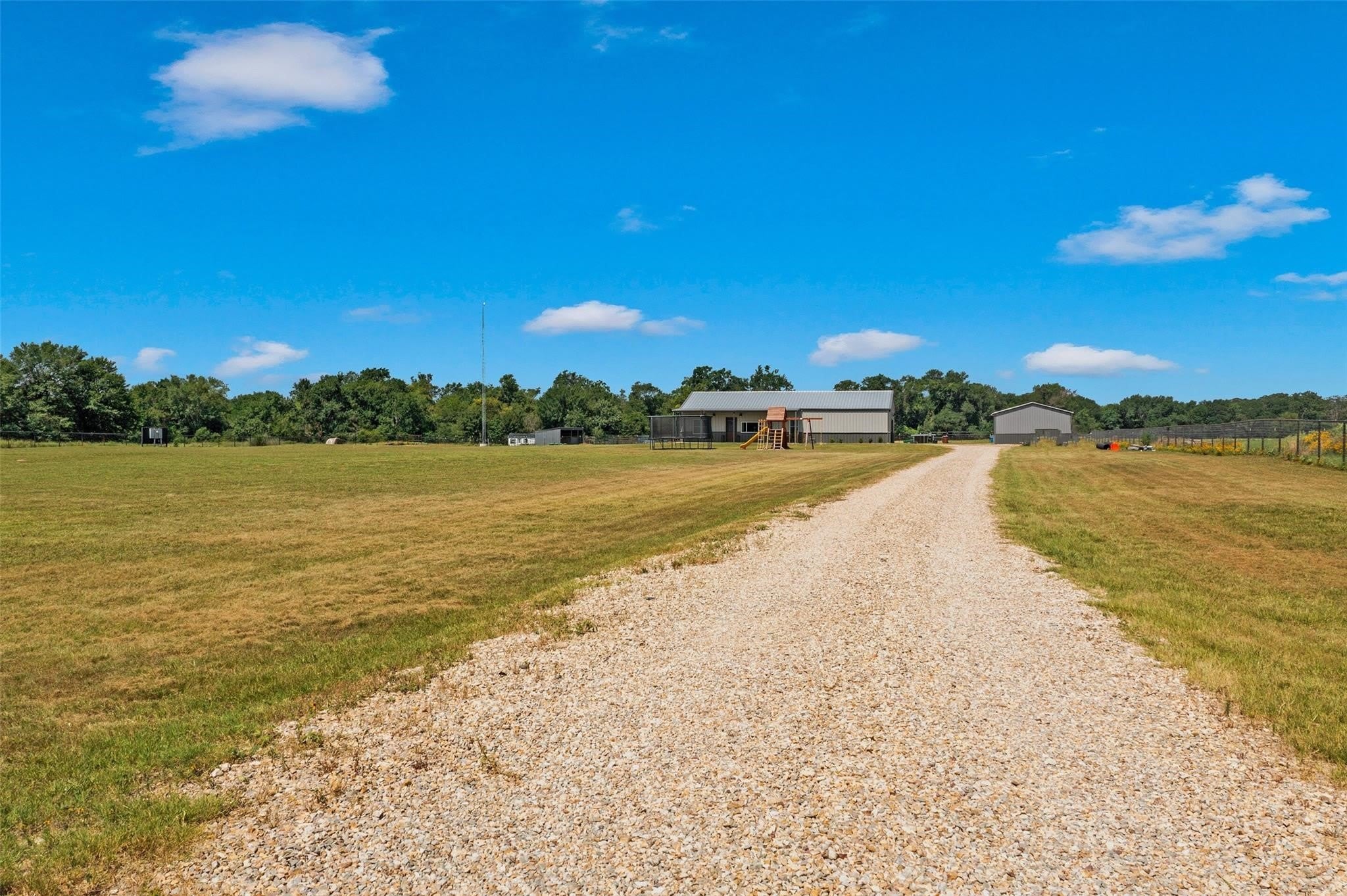 2244 County Road 3303 – photo 3