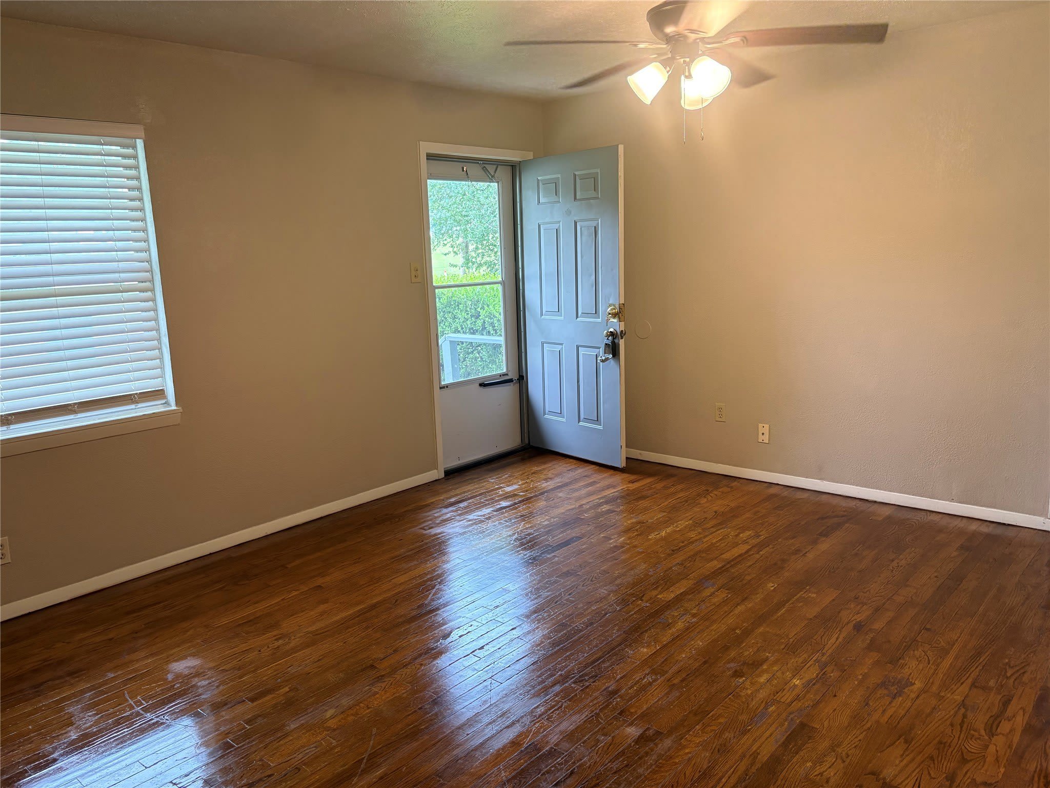 404 W Heron Street – photo 5
