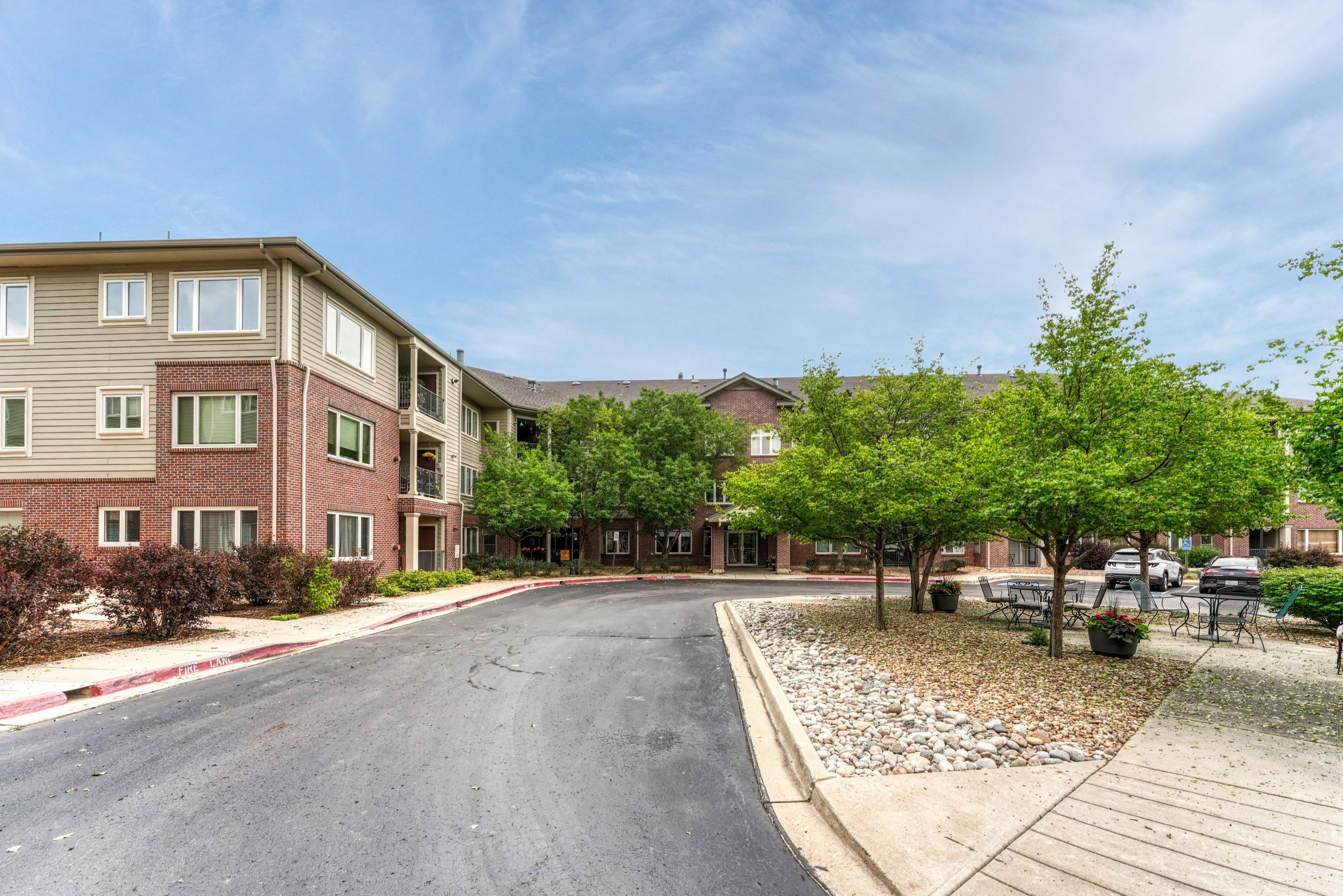 2896 West Riverwalk Circle – photo 5