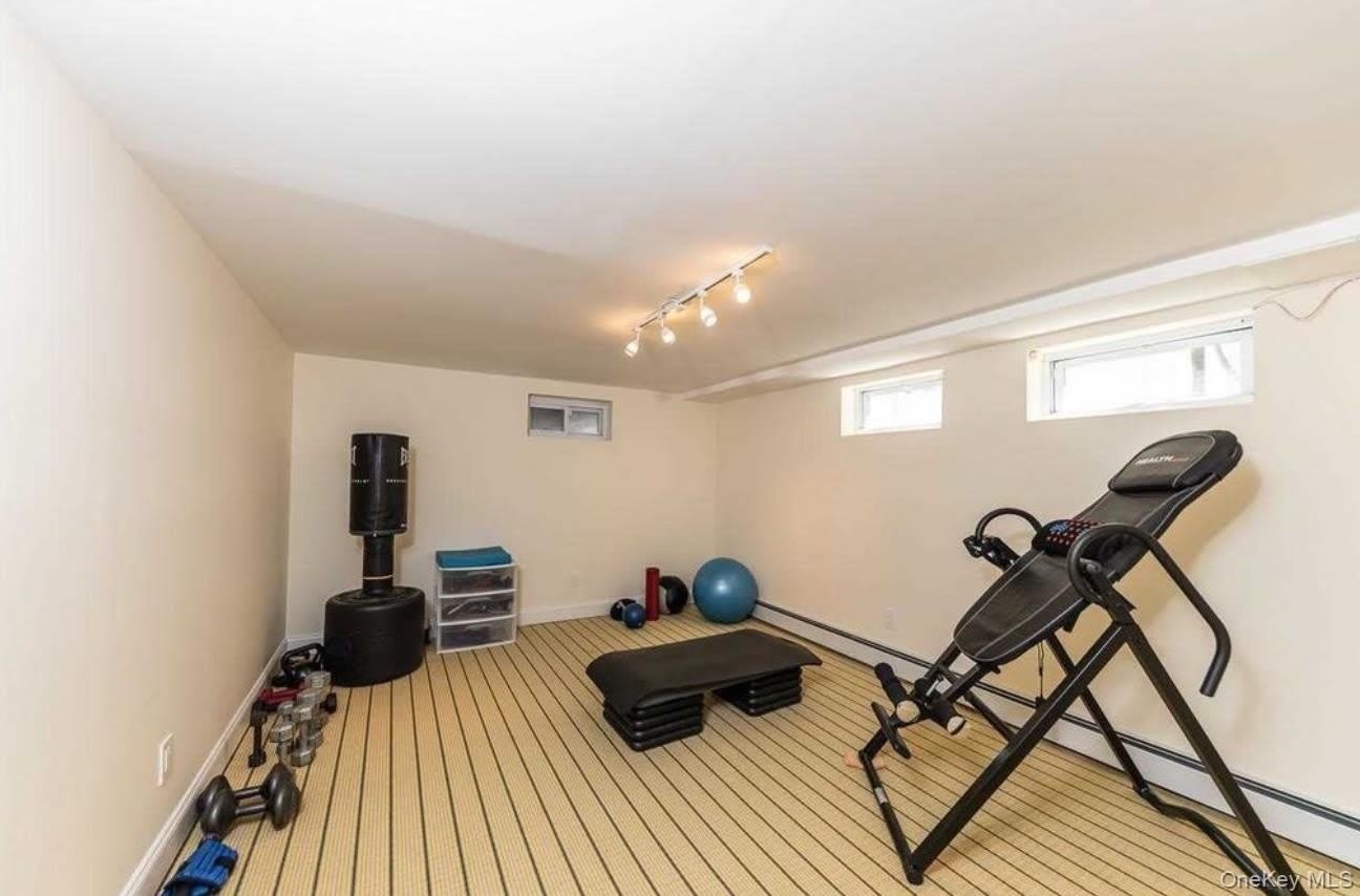 215 Scott Drive – photo 3