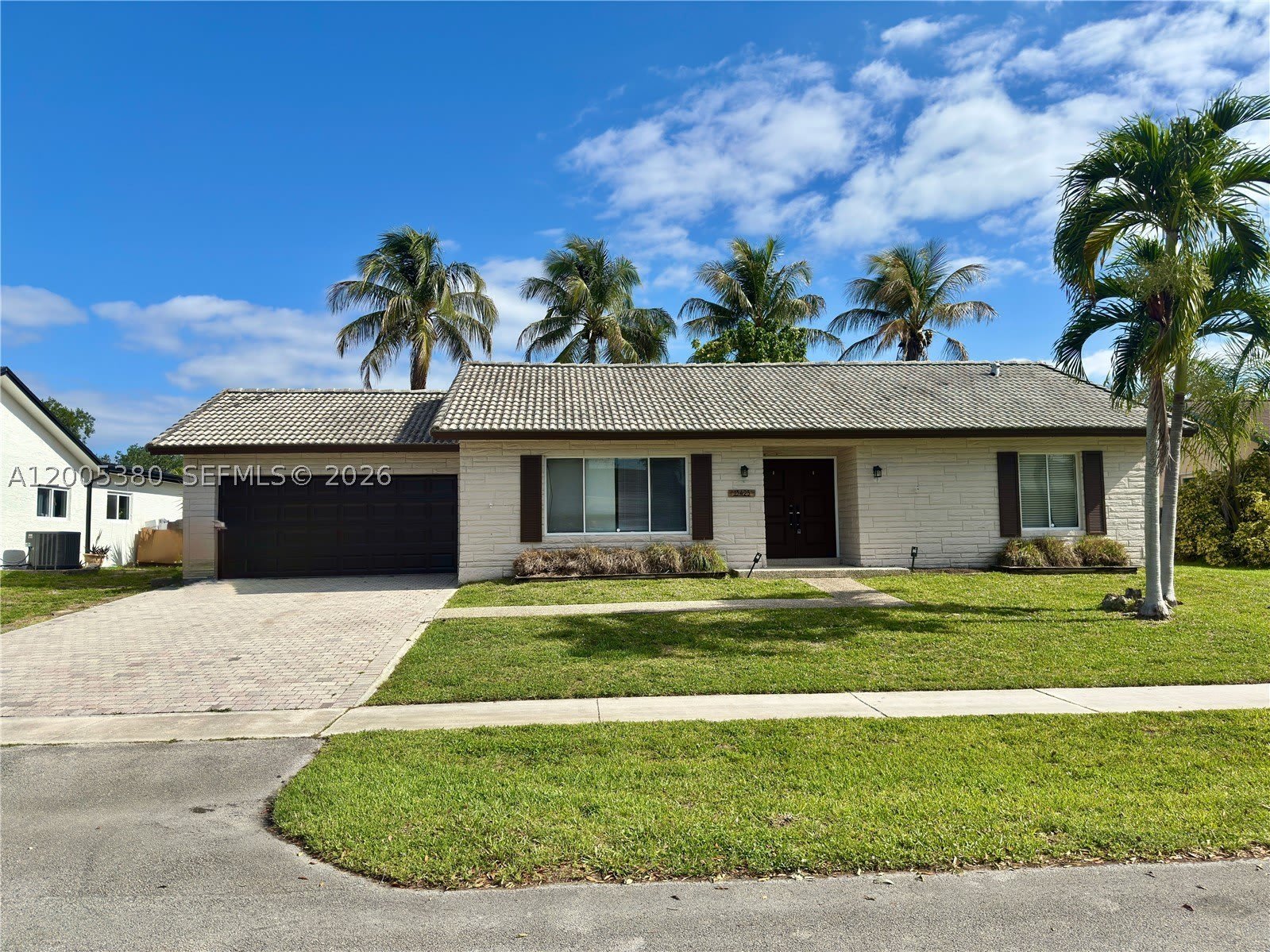 13425 NW 10th St – photo 2
