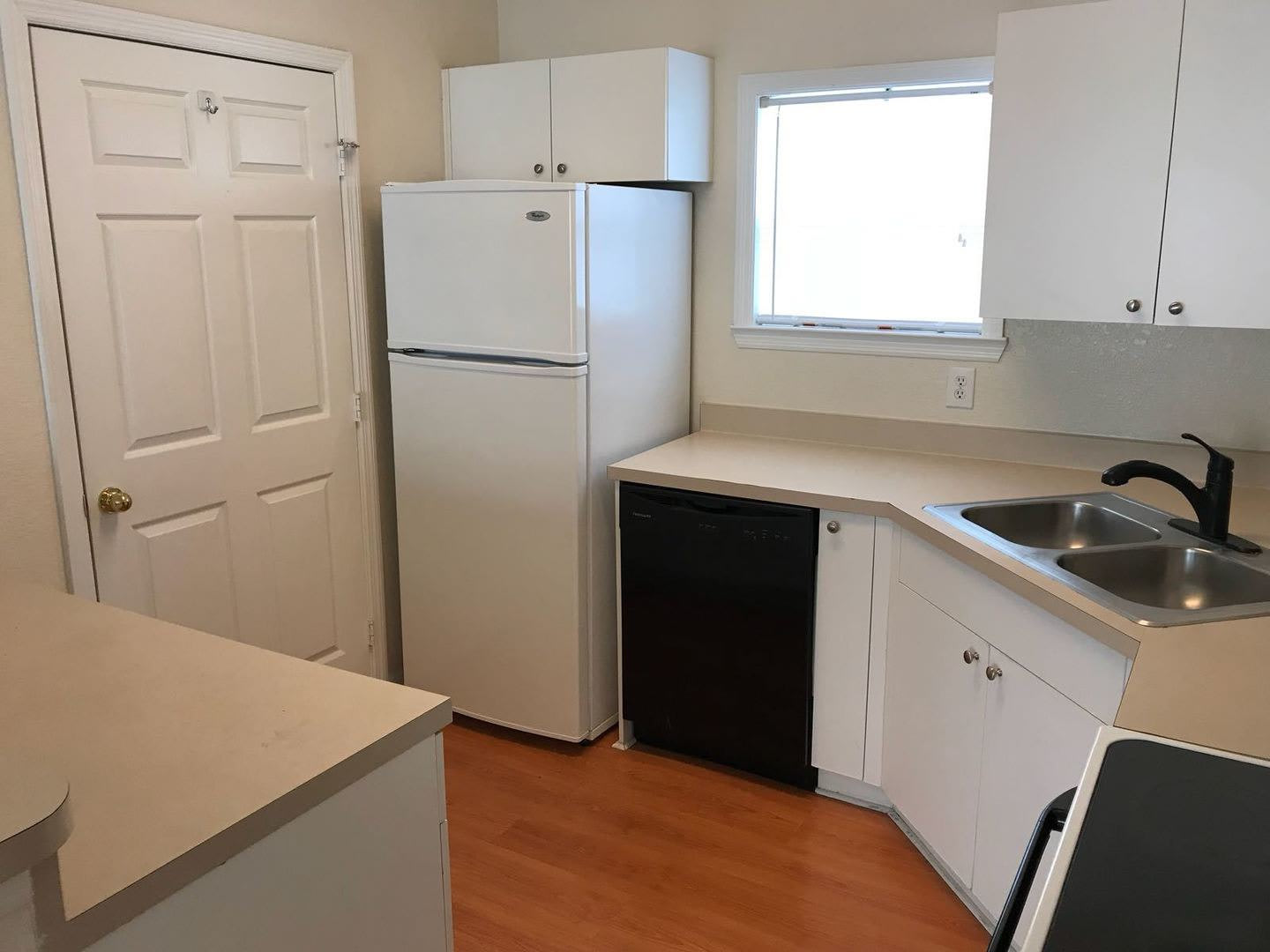 Beautiful 1-Bedroom Apartment for Rent in Mosaic at Millenia – photo 5