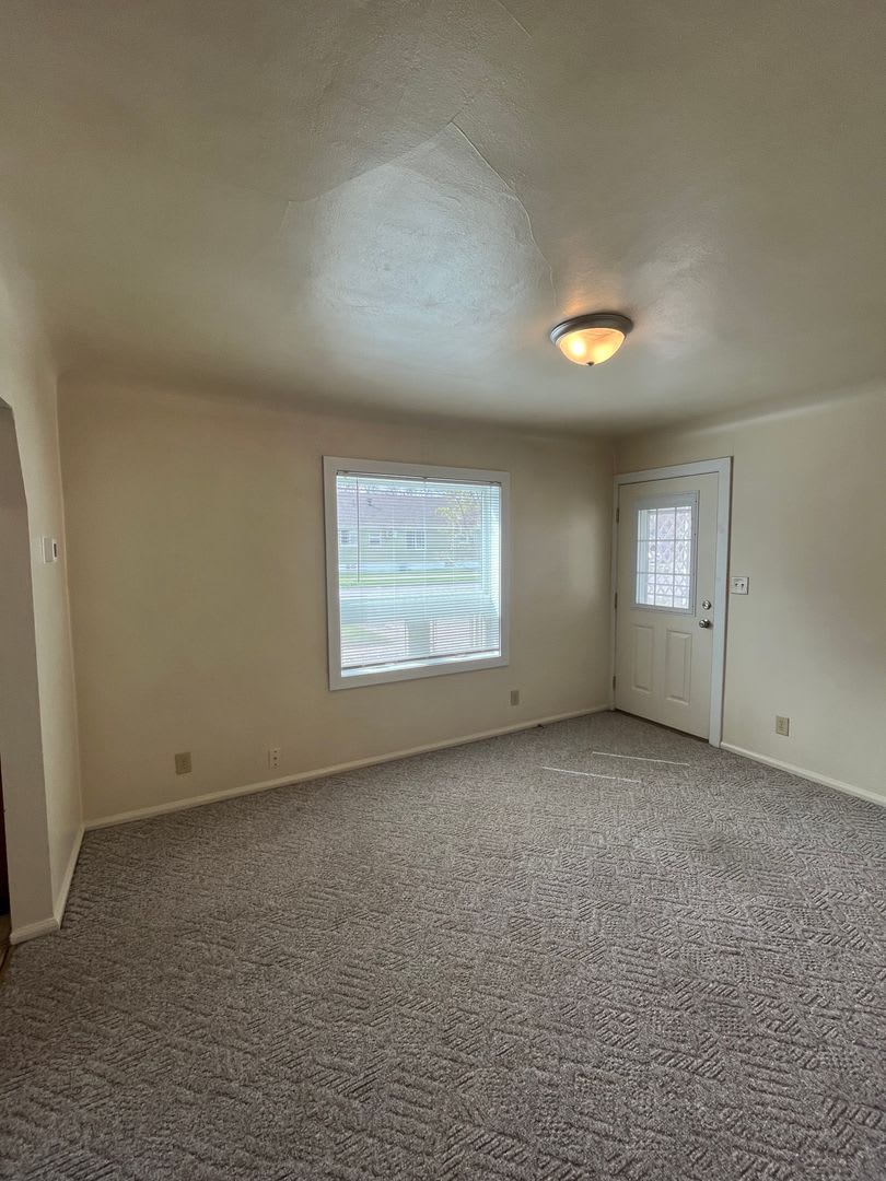 Centrally Located 1 Bedroom House – photo 4