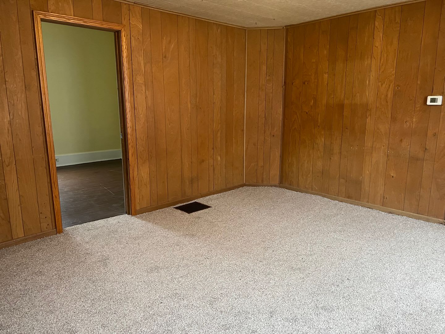 Newly Remodeled 3 Bedroom – photo 4