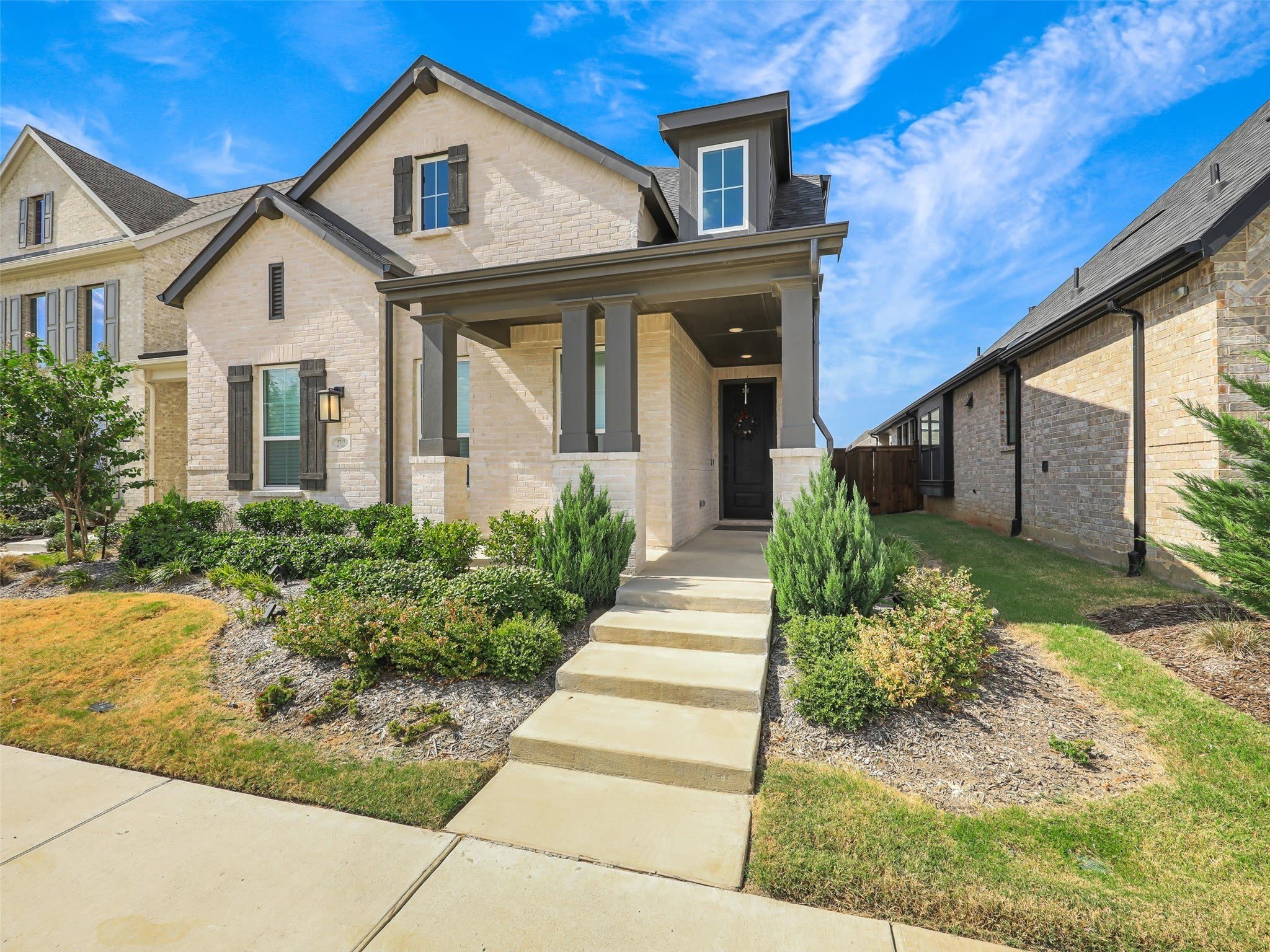 2712 Biltmore Drive – photo 2
