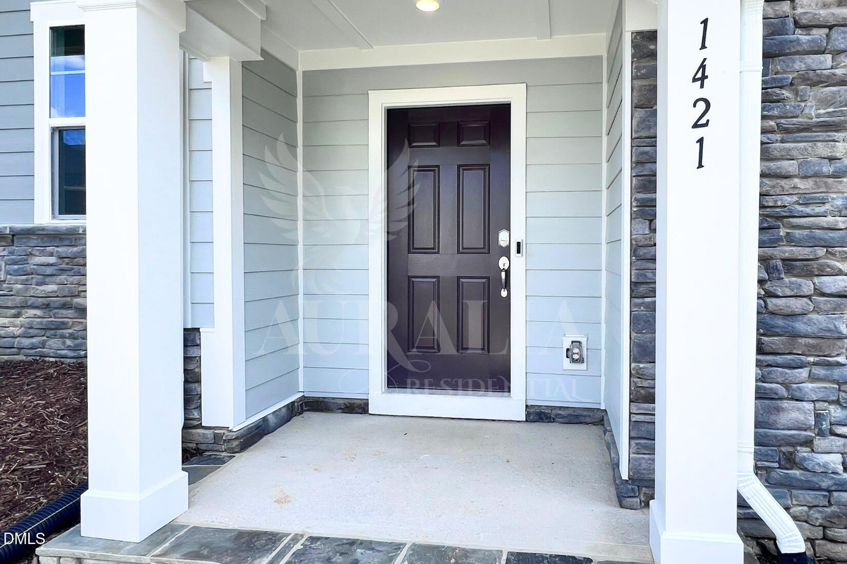 1421 Jay Road – photo 3