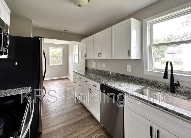 115 Orange Dr – photo 4