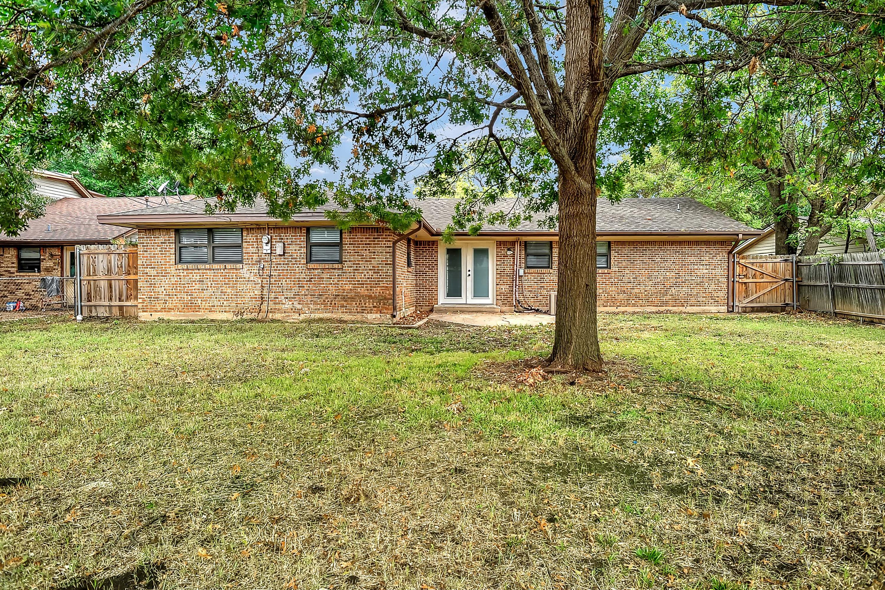 921 Holiday Drive – photo 5