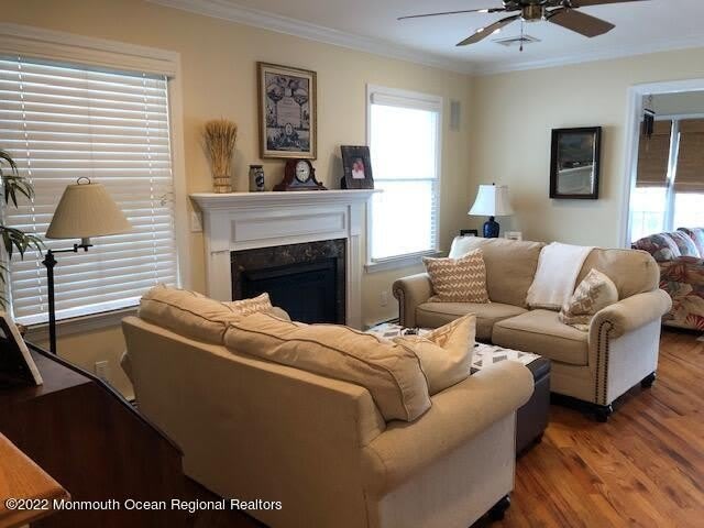 405 1St Avenue – photo 4
