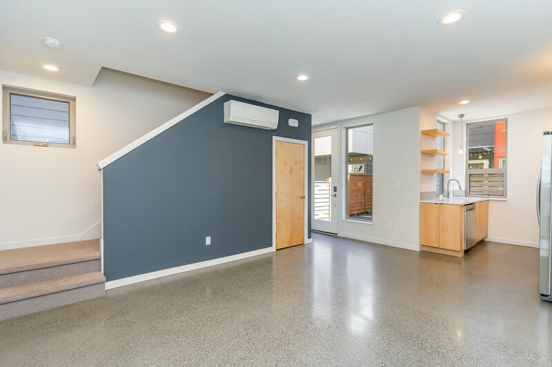 426 26Th Ave S – photo 3