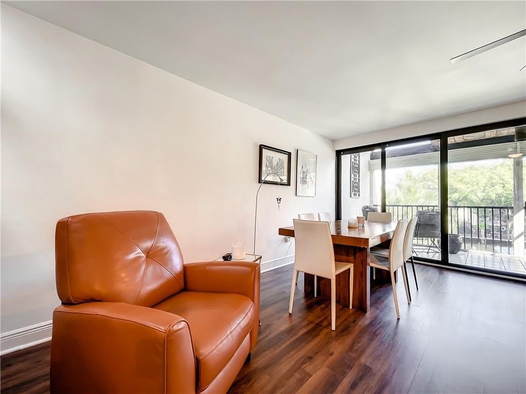 1100 SE 5th Court – photo 5