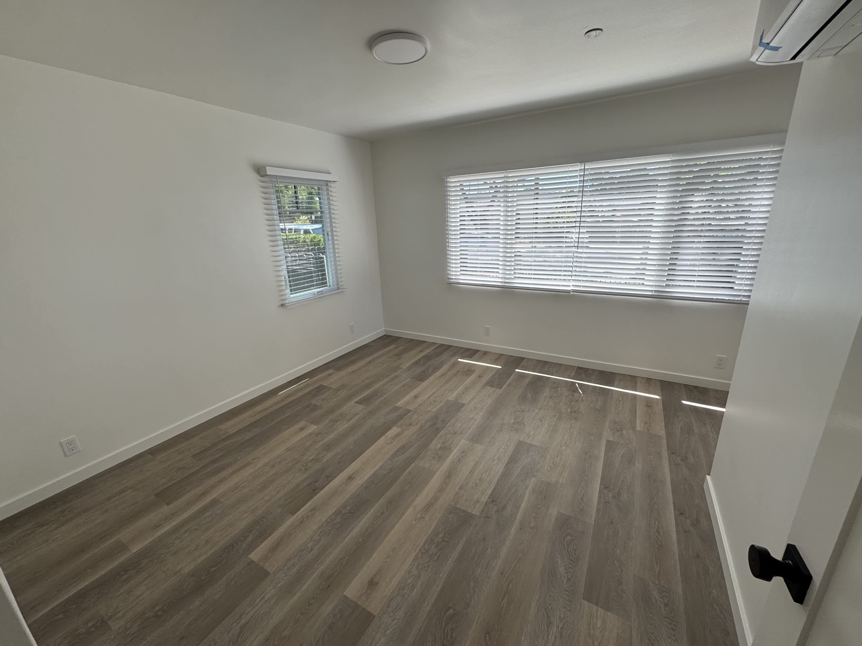 1327 Cacique Street – photo 5