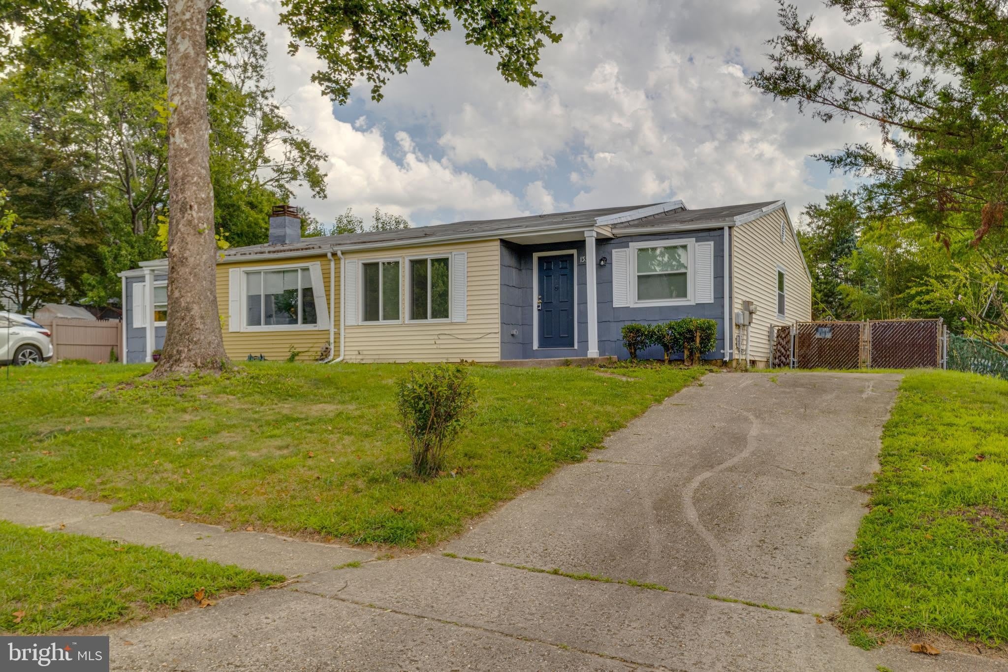 1359 RALEIGH Drive – photo 1