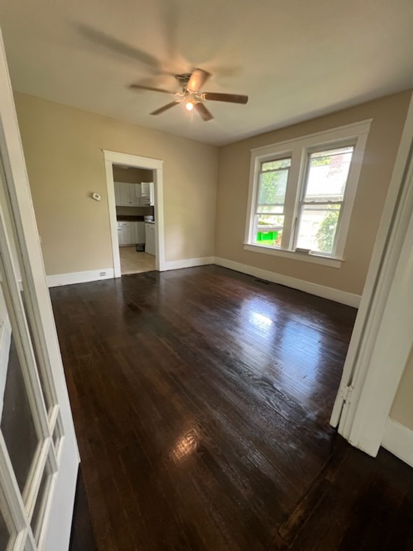 1215 Gregg Ave – photo 3