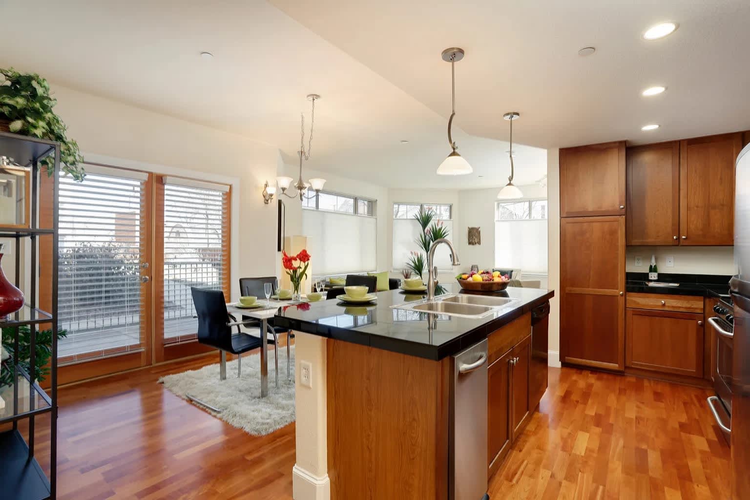 1560 N Milwaukee St # 120 – photo 3