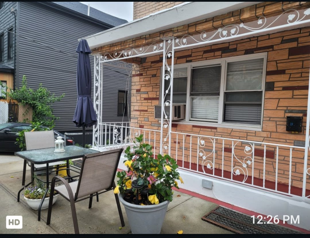 226 Sunnyside Avenue – photo 2