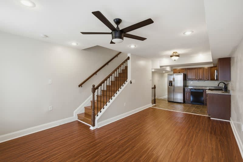 1008 West Cross Street – photo 3