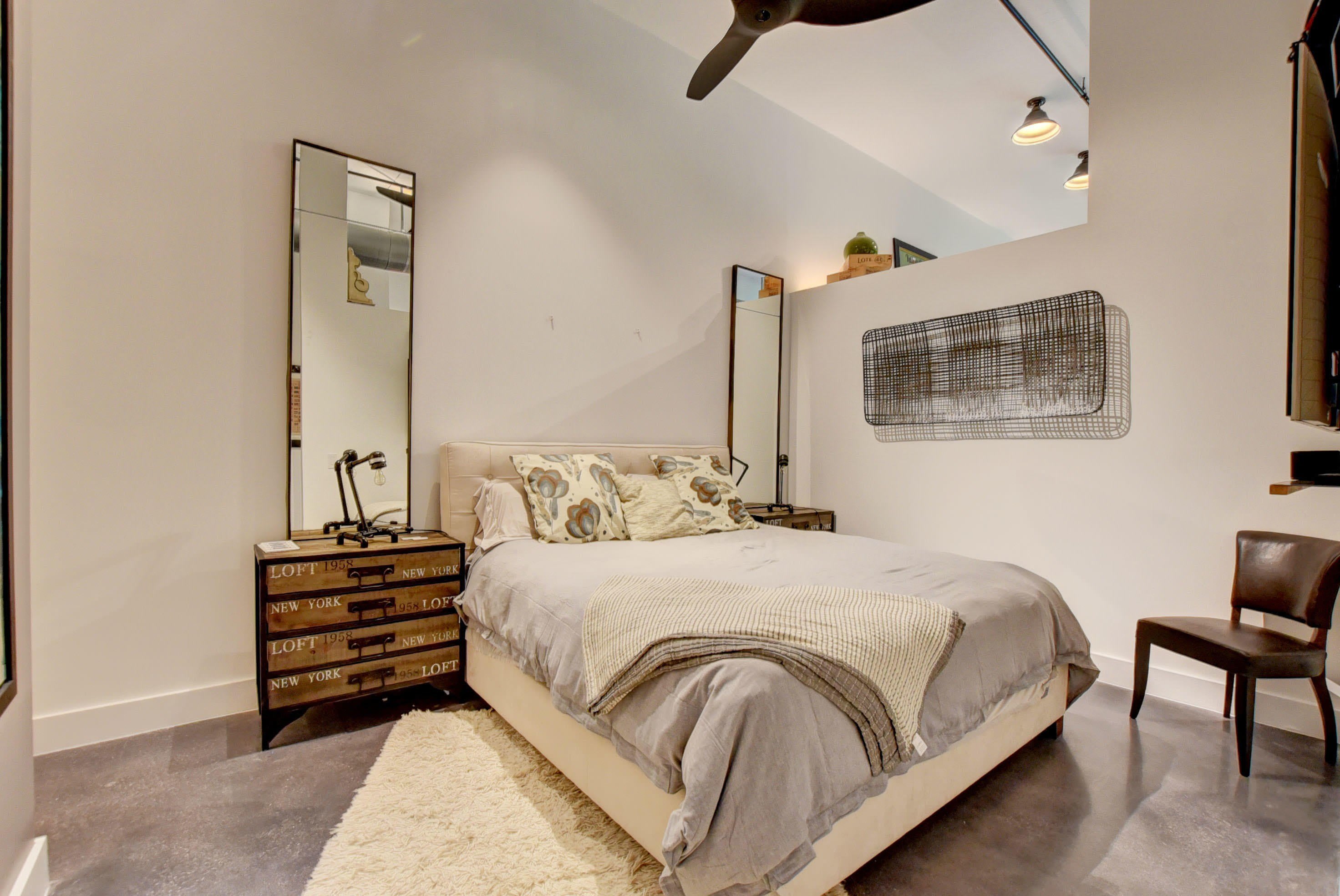 185 NE 4th Avenue – photo 4