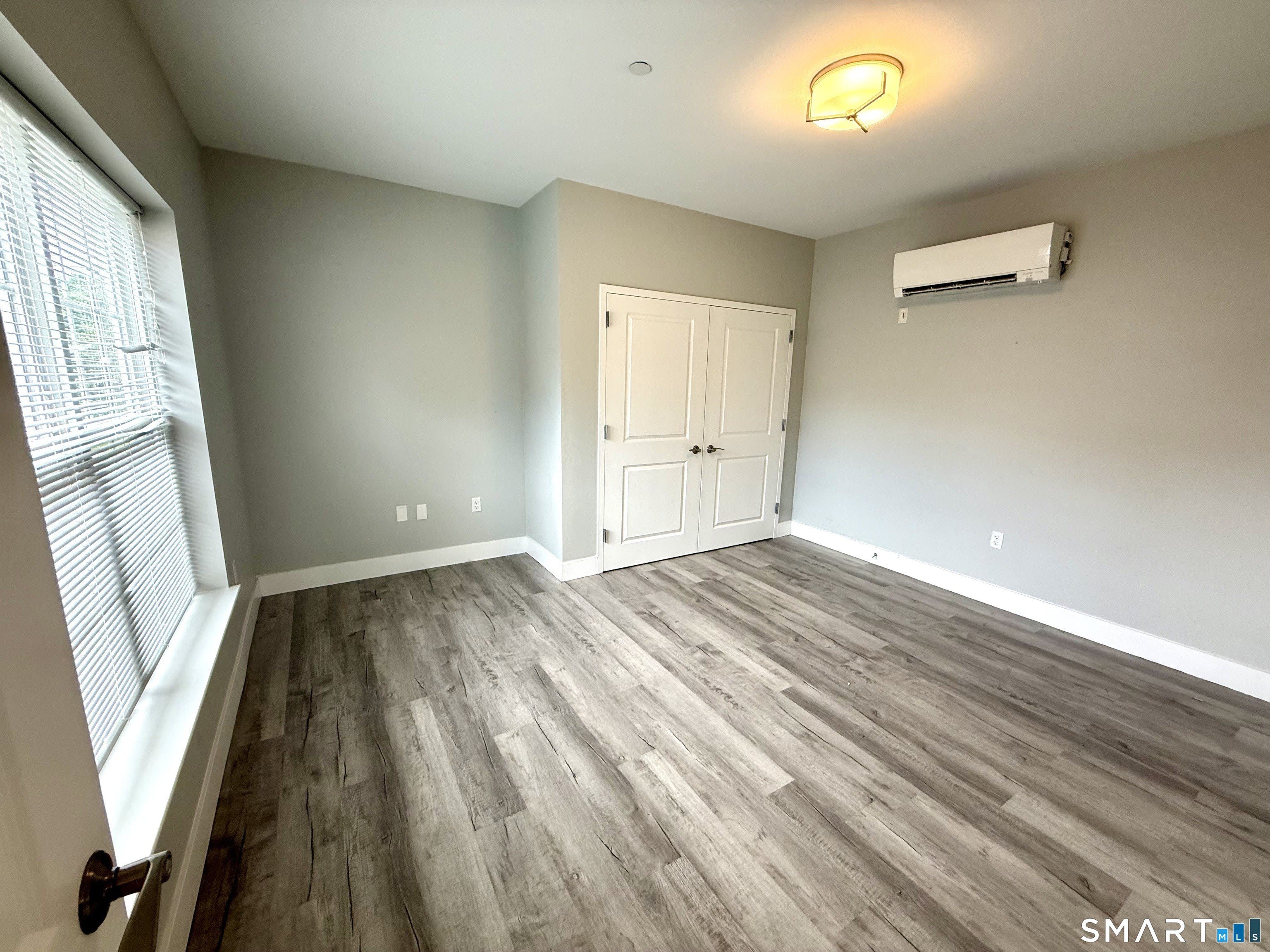 502 Howe Avenue – photo 4