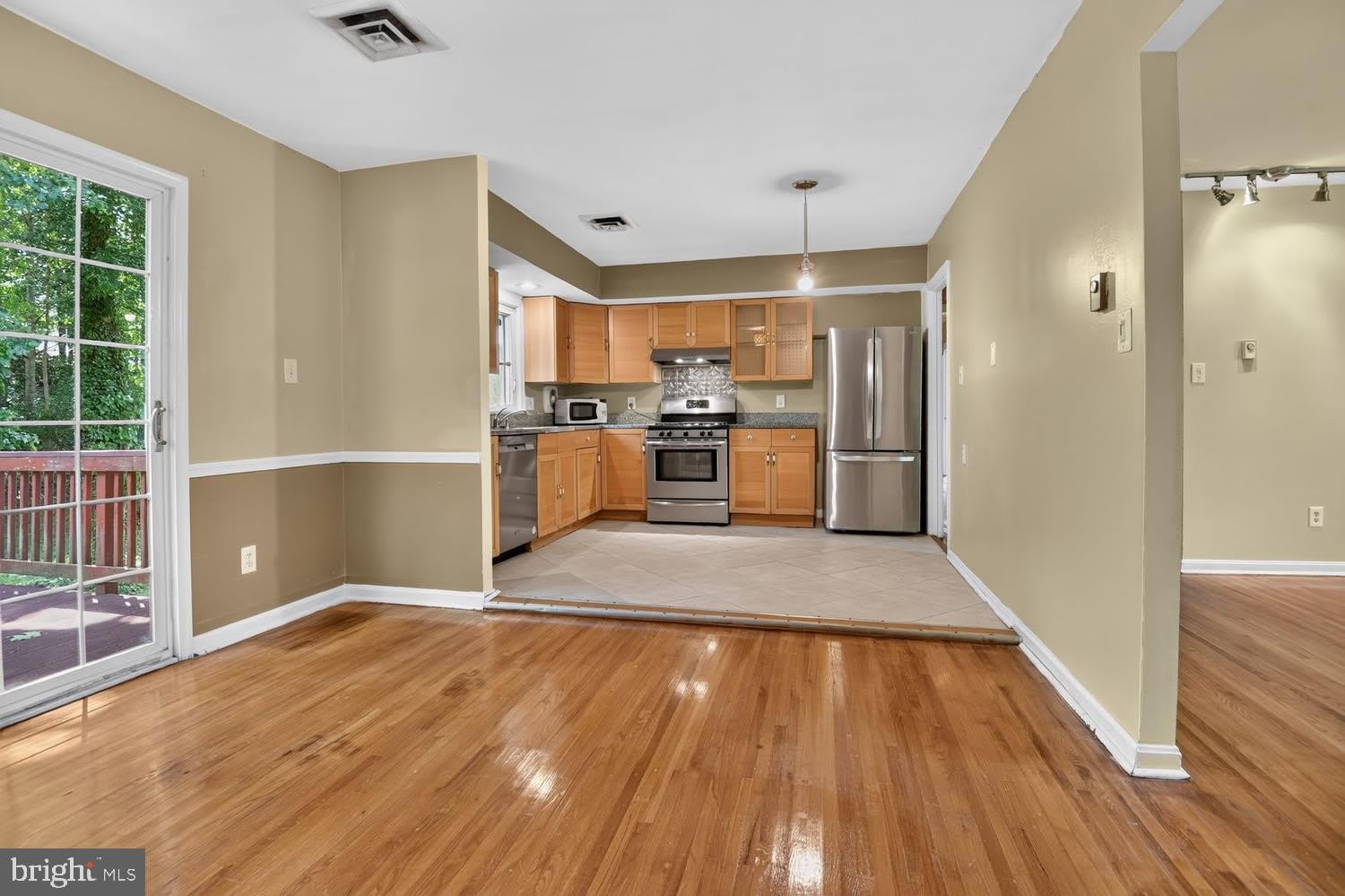 3409 BEVERLY Drive – photo 4