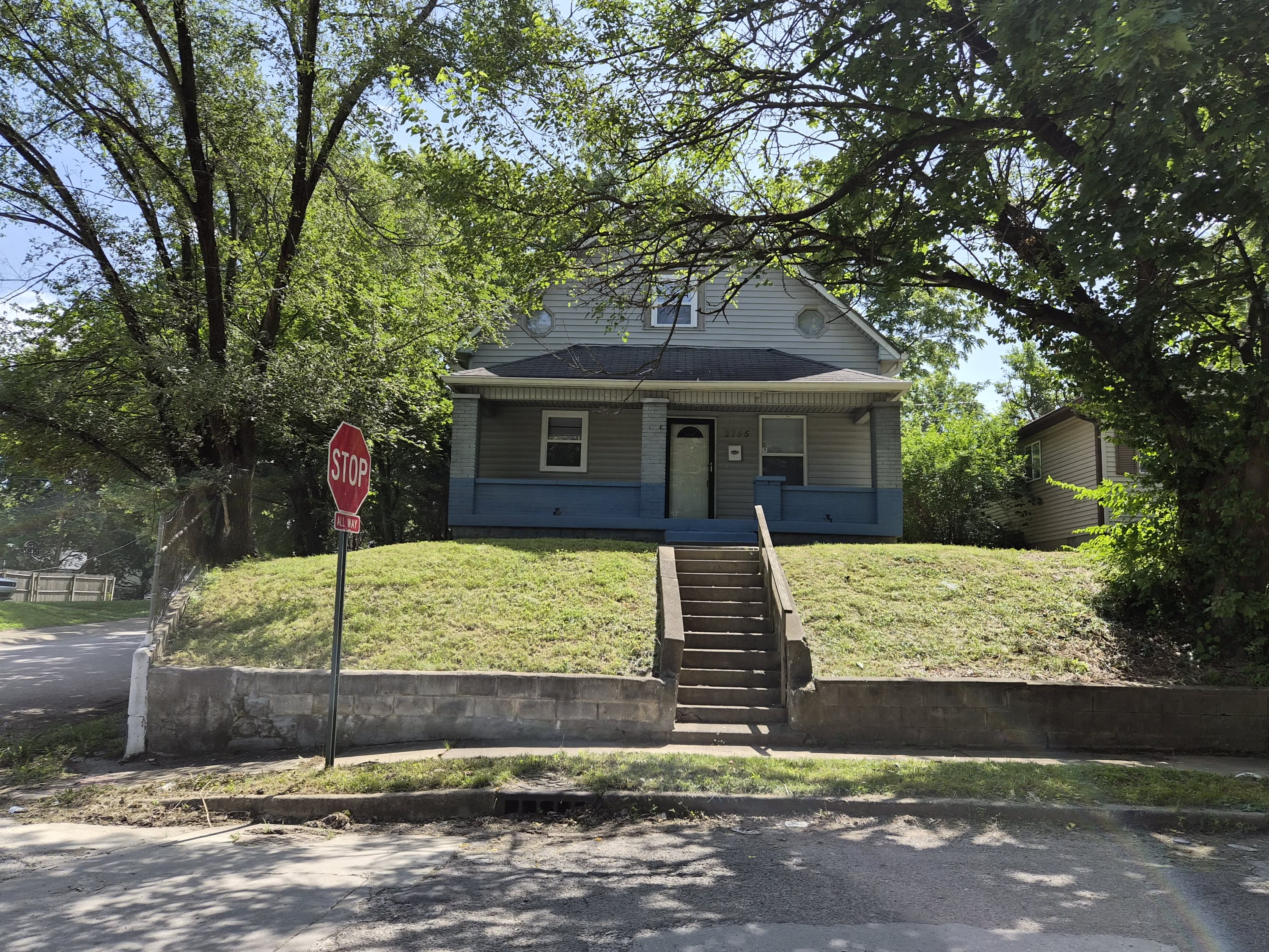 2755 North Dearborn Street – photo 2