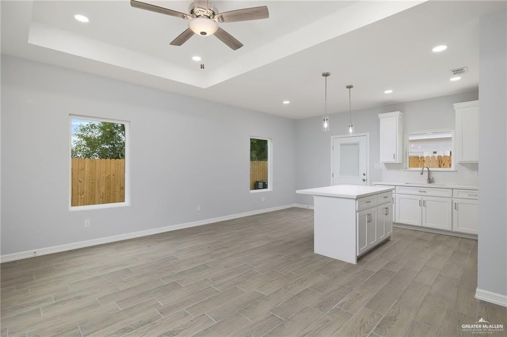 416 E Acacia Street – photo 2