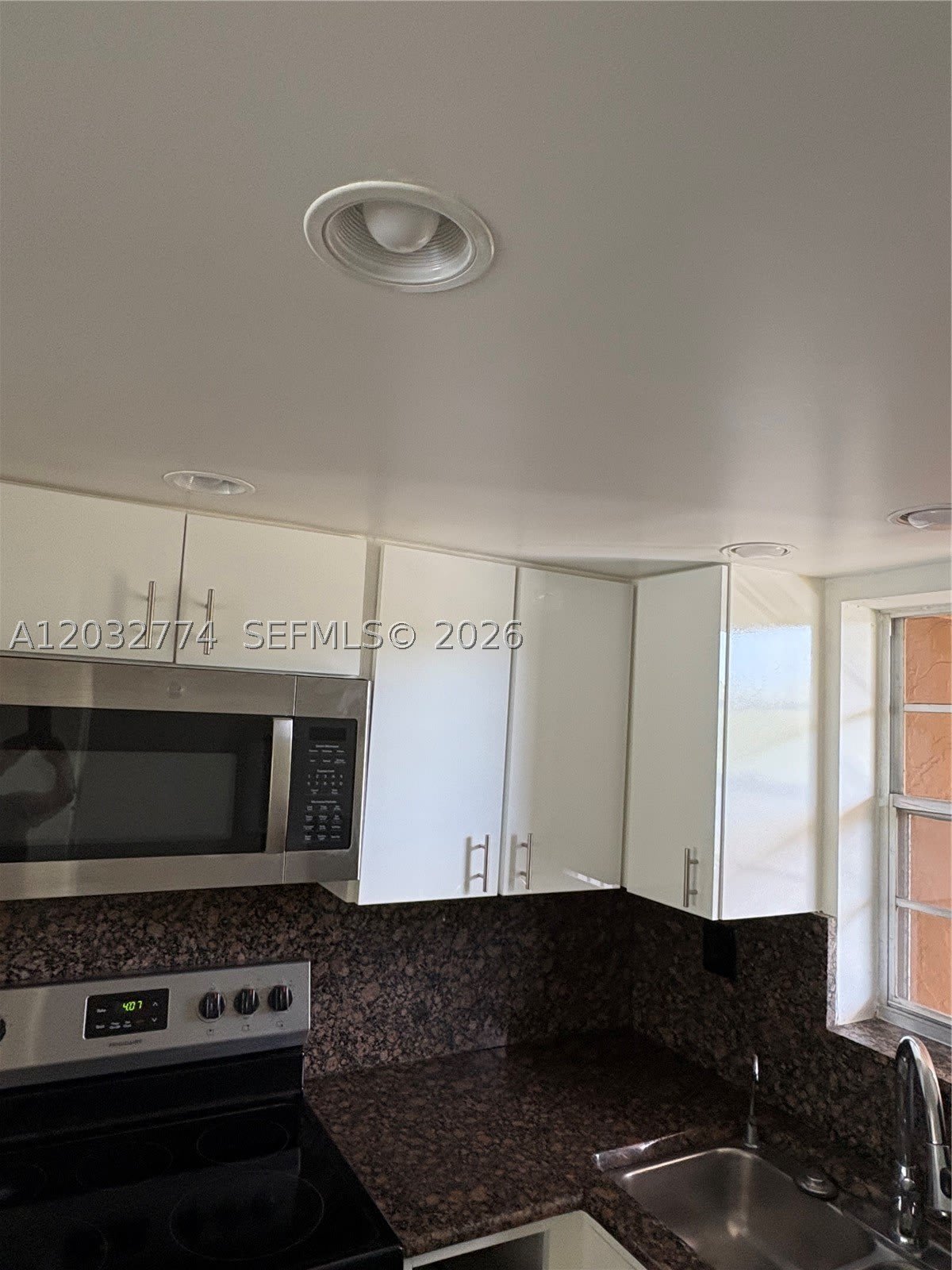 3001 W Rolling Hills Cir – photo 4
