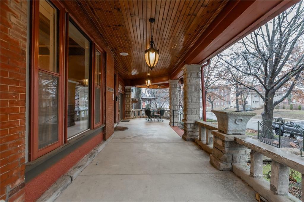 425 Gladstone Boulevard – photo 5