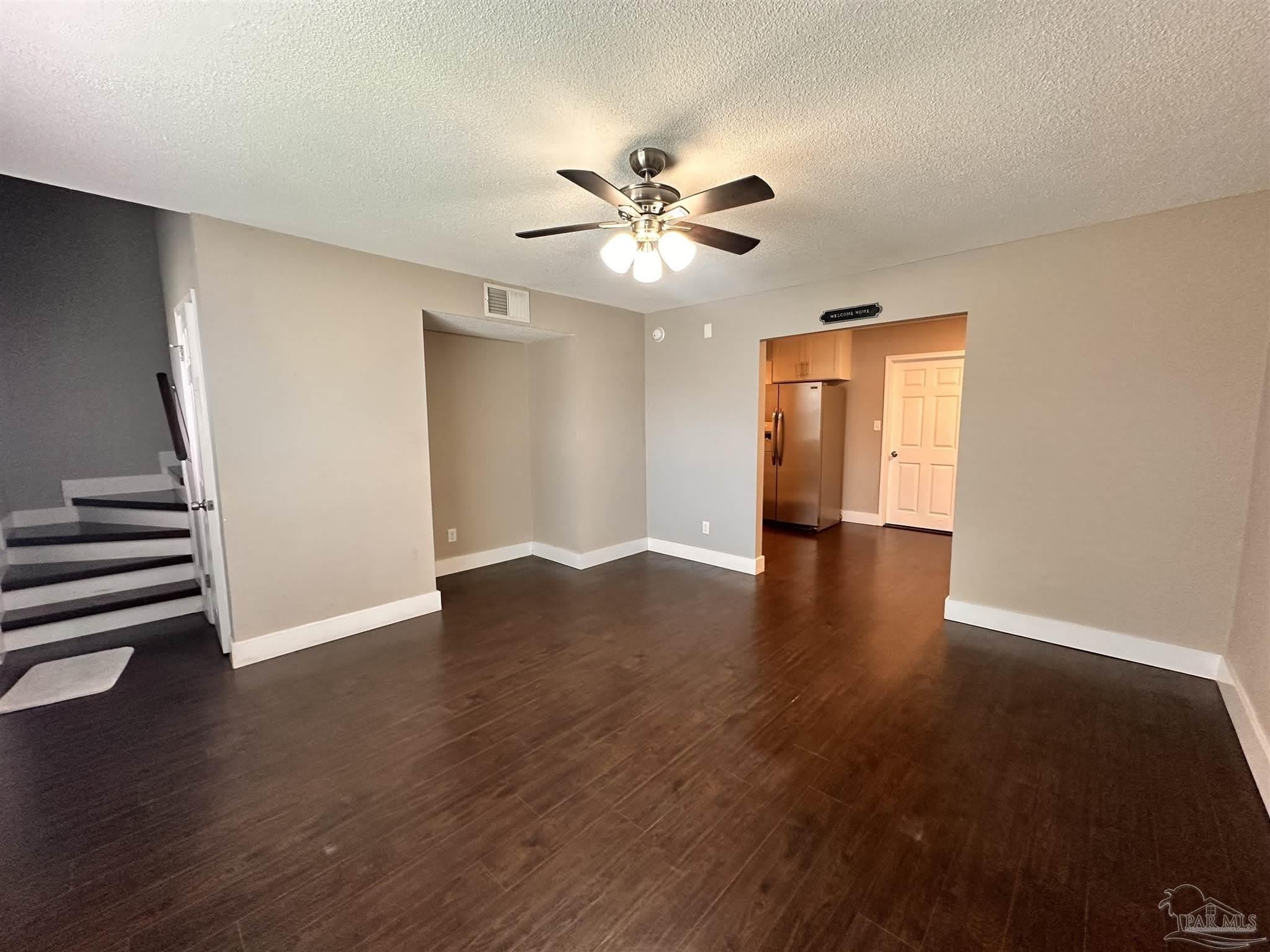 980 Zarragossa St – photo 3