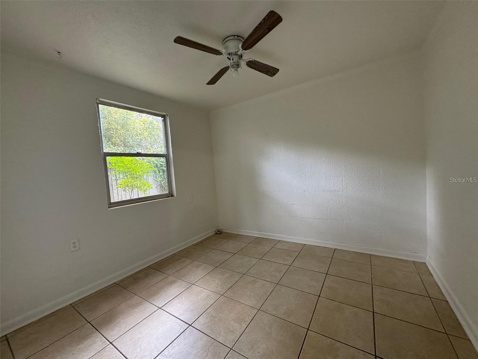 2547 S MILLS Avenue – photo 2