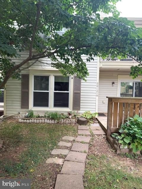 20121 WATERSIDE Drive – photo 2