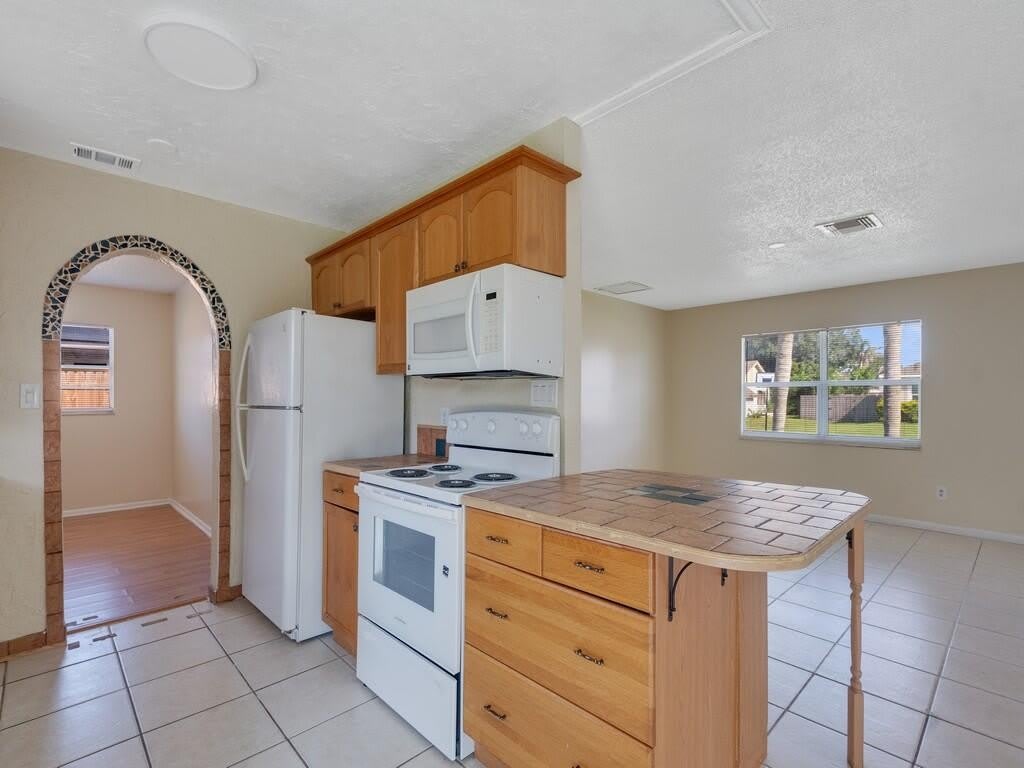 819 SW Amethist Terrace – photo 4